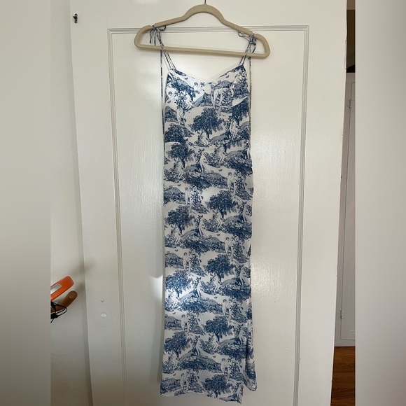 Reformation Kourtney Dress - Picture 2 of 10